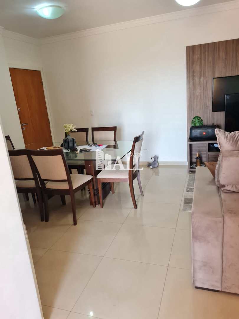 Apartamento à venda com 2 quartos, 77m² - Foto 1