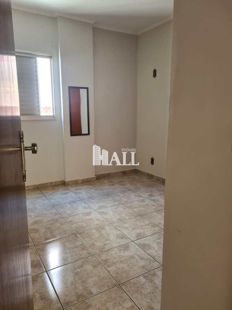 Apartamento à venda com 2 quartos, 65m² - Foto 3