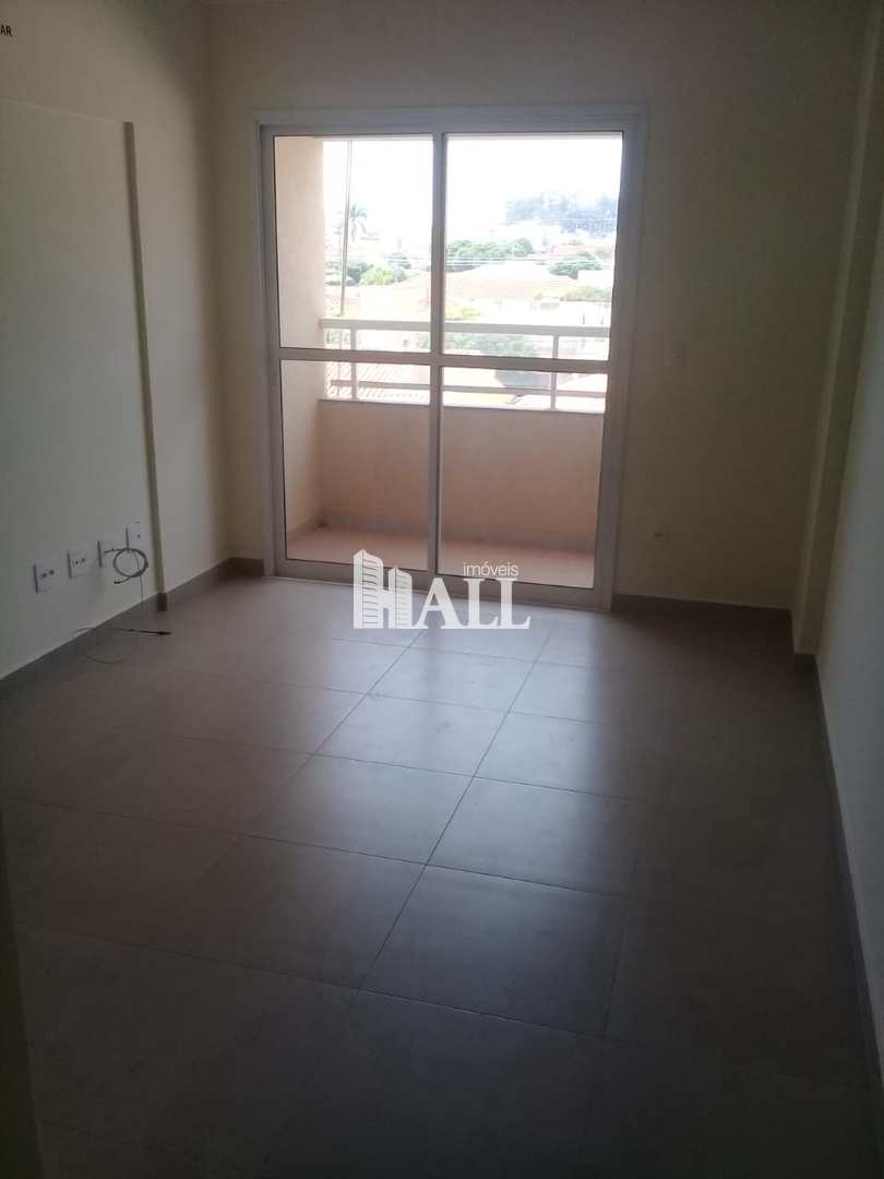 Apartamento à venda com 2 quartos, 70m² - Foto 1