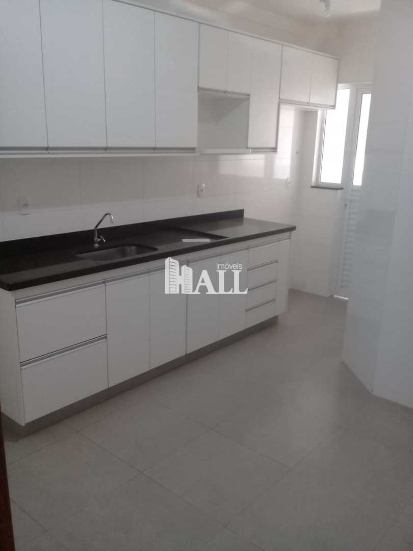 Apartamento à venda com 2 quartos, 70m² - Foto 3