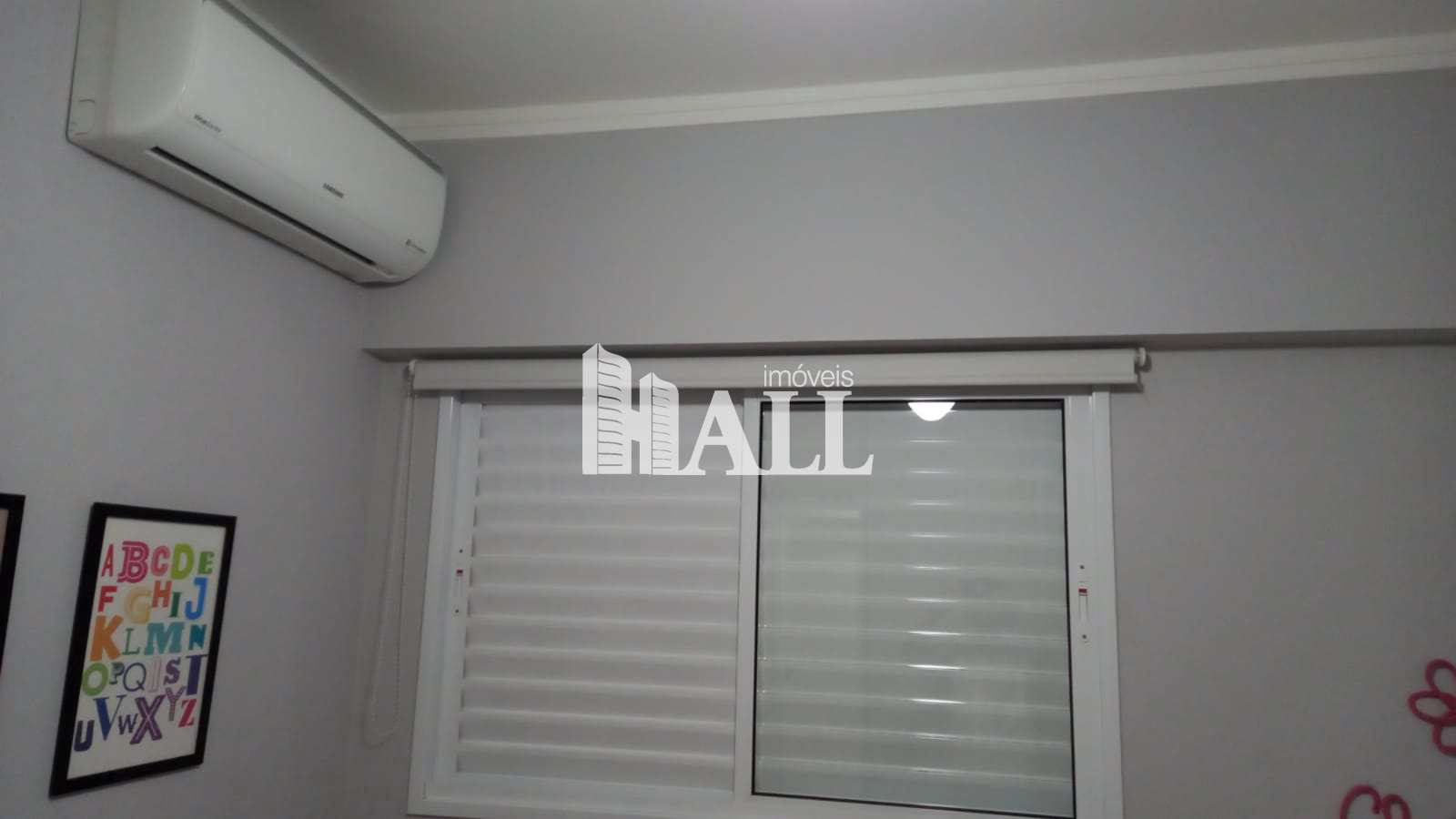 Apartamento à venda com 2 quartos, 70m² - Foto 11