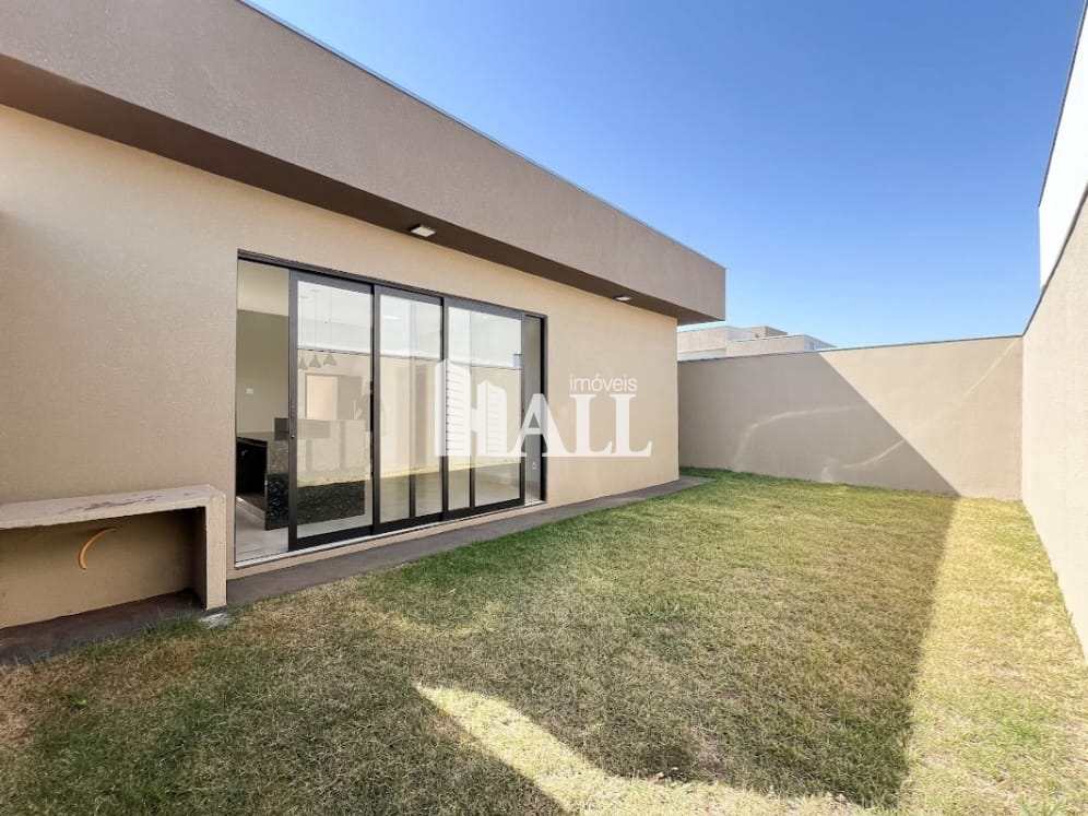 Casa à venda com 3 quartos, 110m² - Foto 1