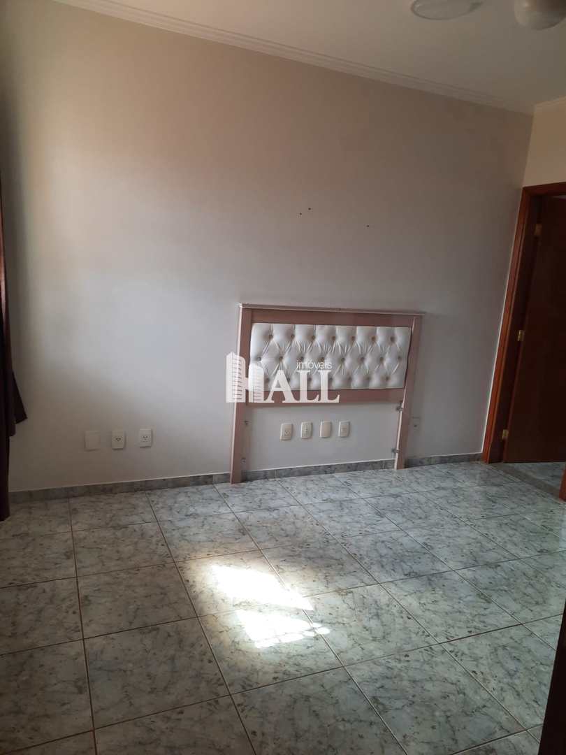 Casa à venda com 4 quartos, 350m² - Foto 19