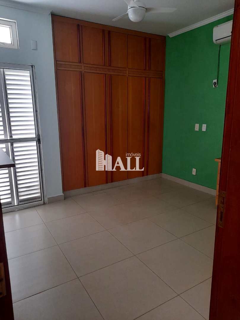 Casa à venda com 4 quartos, 350m² - Foto 27