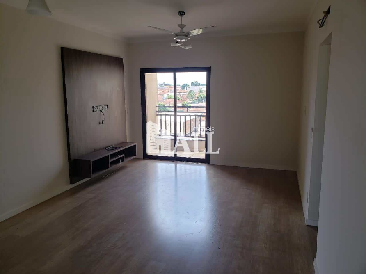 Apartamento à venda com 3 quartos, 80m² - Foto 1