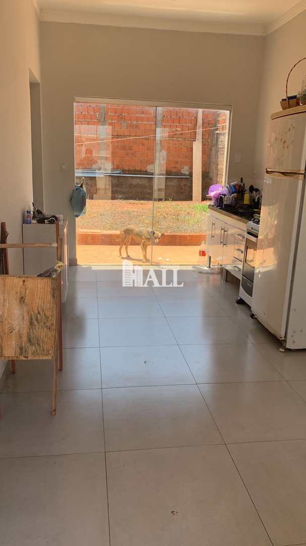 Casa à venda com 2 quartos, 50m² - Foto 1