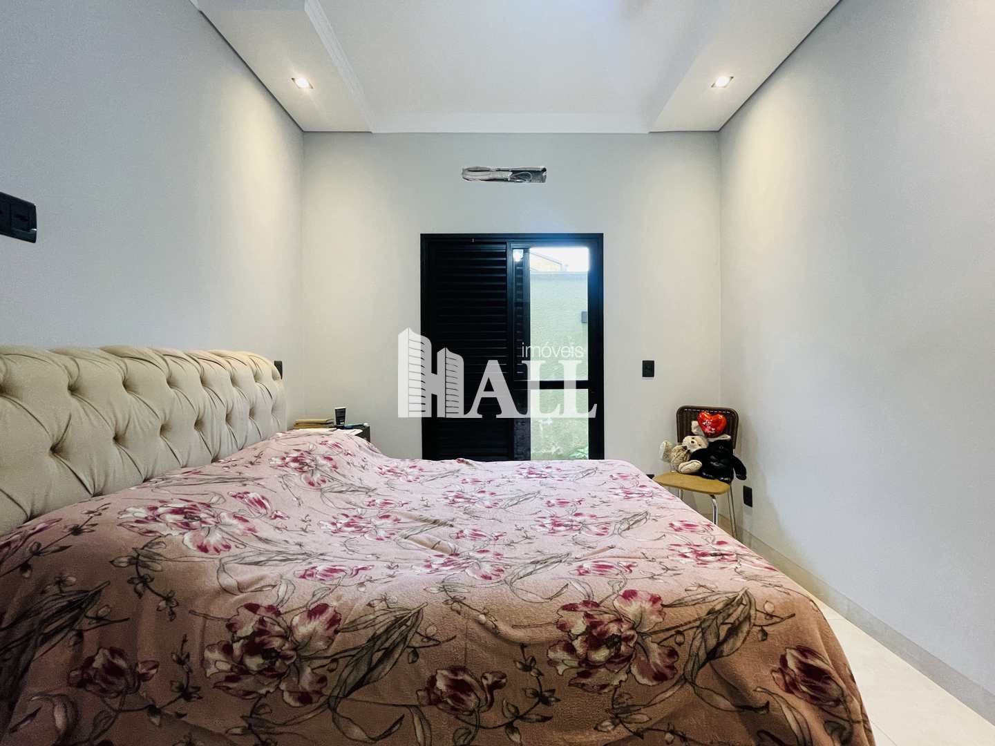 Casa de Condomínio à venda com 3 quartos, 200m² - Foto 3