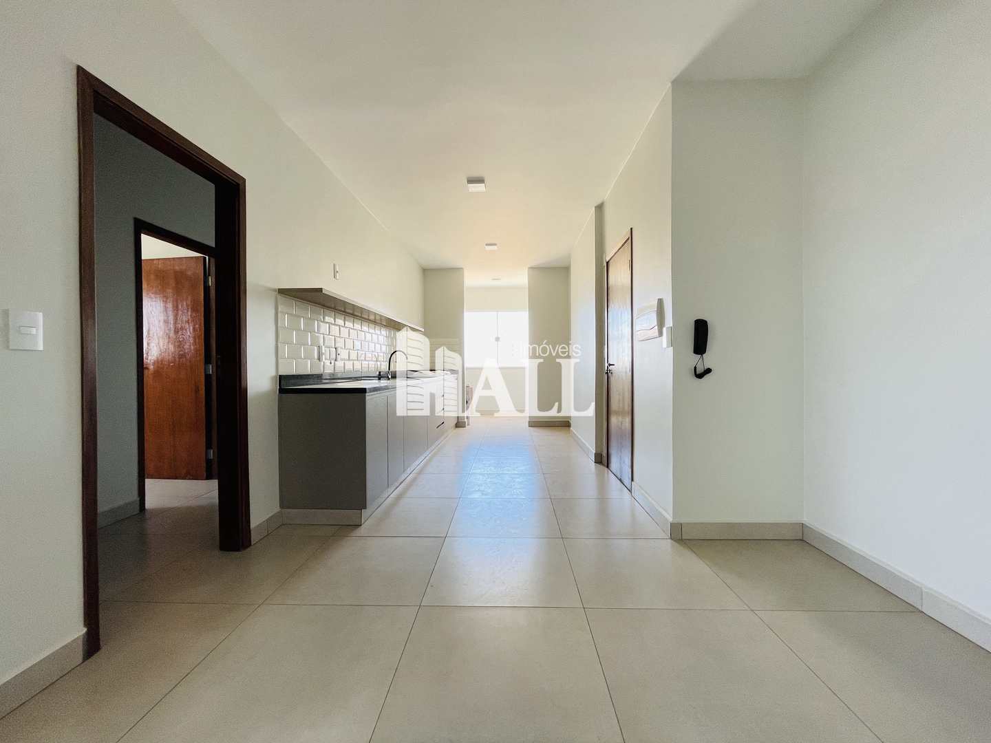 Apartamento à venda com 2 quartos, 93m² - Foto 4