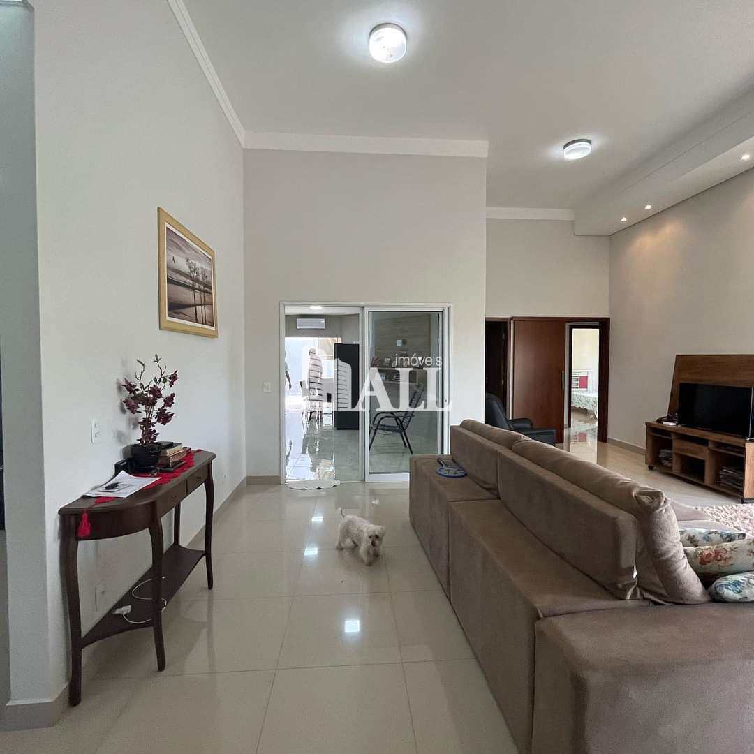 Casa de Condomínio à venda com 3 quartos, 191m² - Foto 1