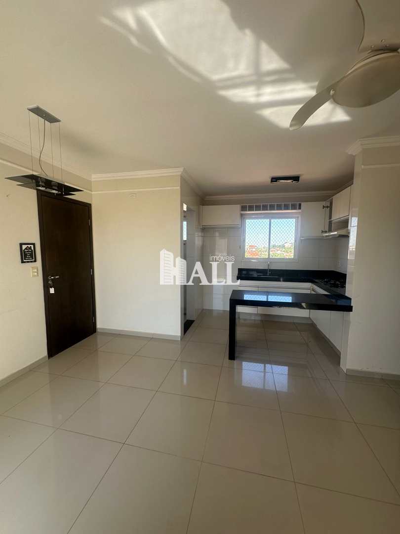 Apartamento à venda com 2 quartos, 72m² - Foto 2