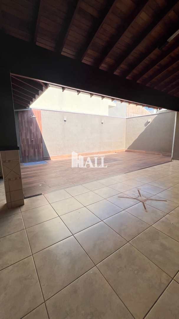 Casa de Condomínio à venda com 3 quartos, 240m² - Foto 4