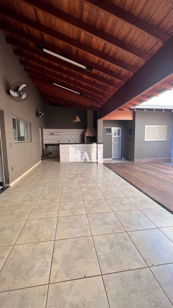 Casa de Condomínio à venda com 3 quartos, 240m² - Foto 5