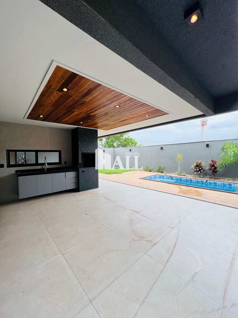 Casa com 3 quartos à venda, 243m² — foto 28 de 43