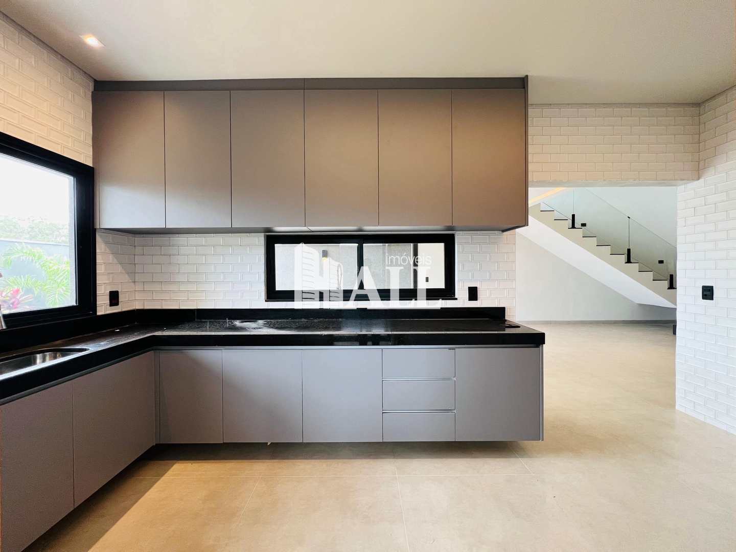 Casa com 3 quartos à venda, 243m² — foto 25 de 43