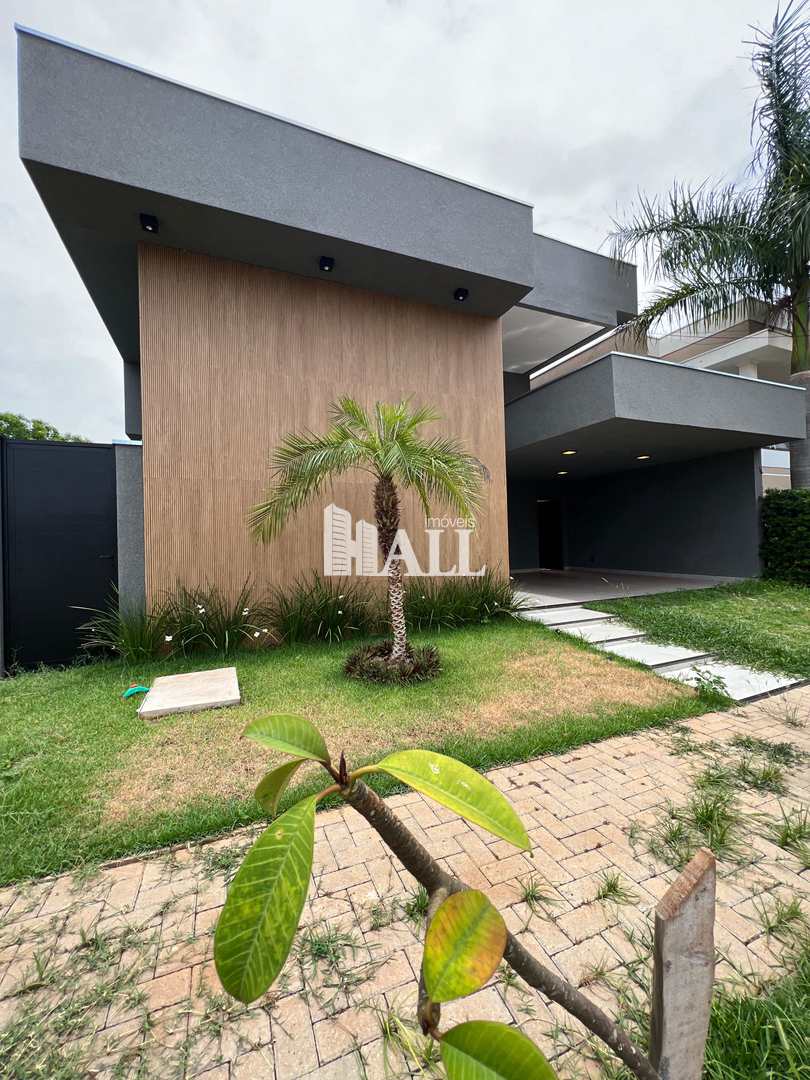 Casa com 3 quartos à venda, 243m² — foto 1 de 43