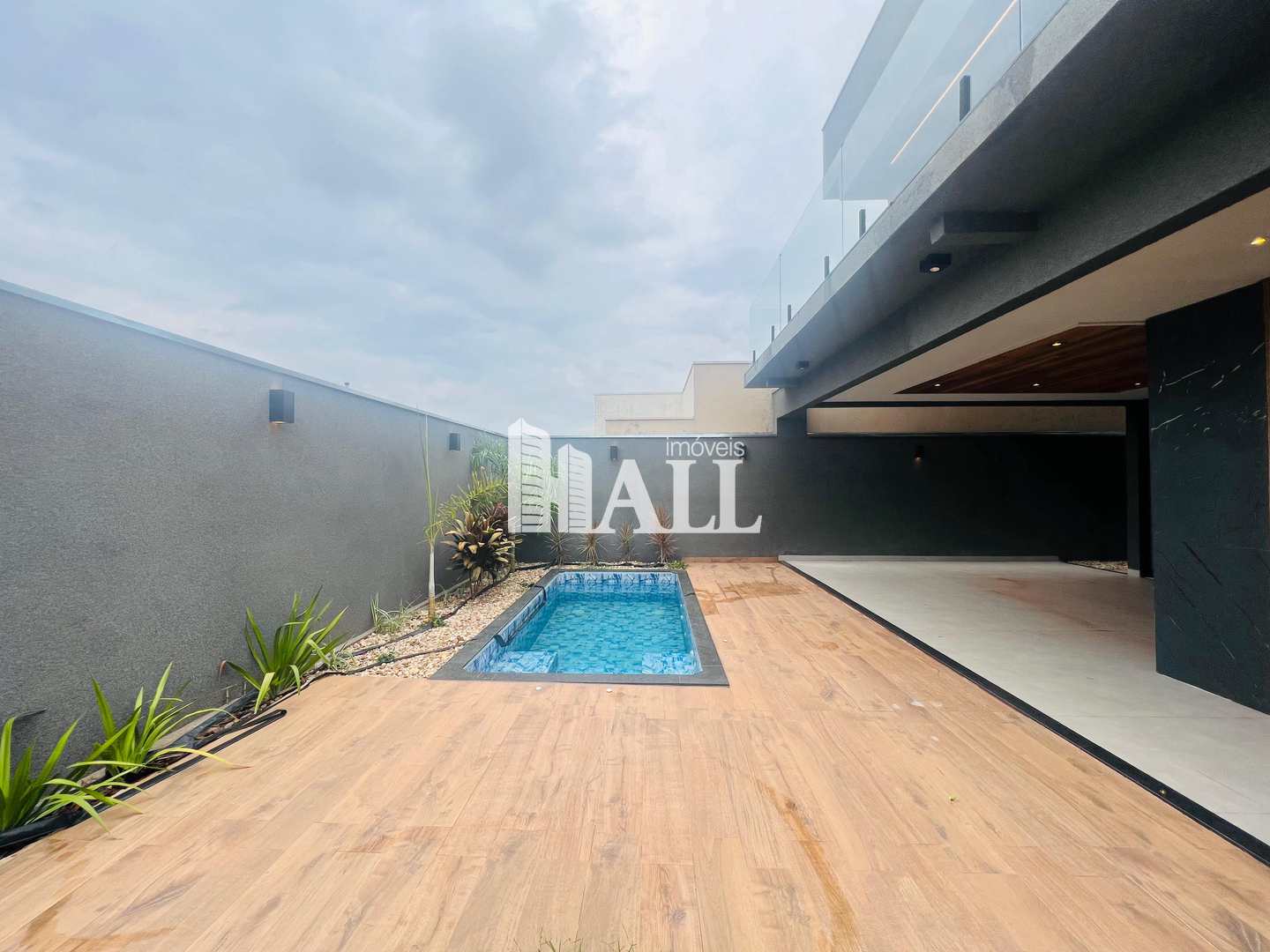 Casa com 3 quartos à venda, 243m² — foto 30 de 43