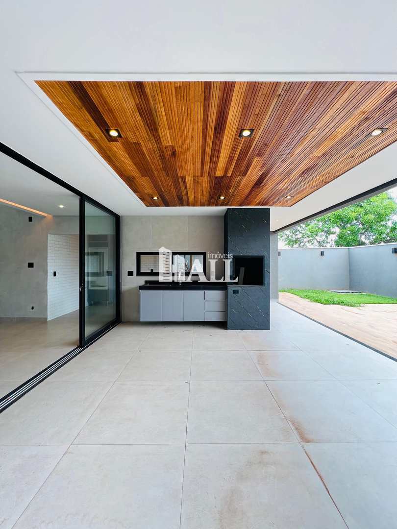 Casa com 3 quartos à venda, 243m² — foto 27 de 43