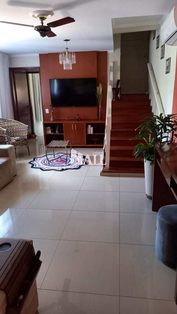 Sobrado à venda com 3 quartos, 130m² - Foto 4