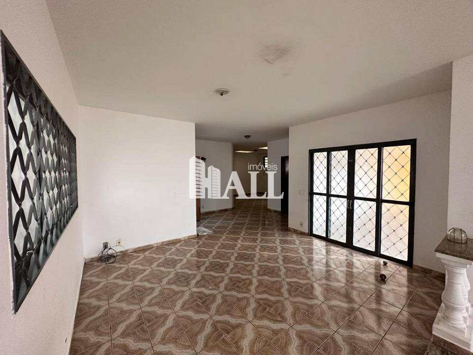 Casa à venda com 3 quartos, 325m² - Foto 4