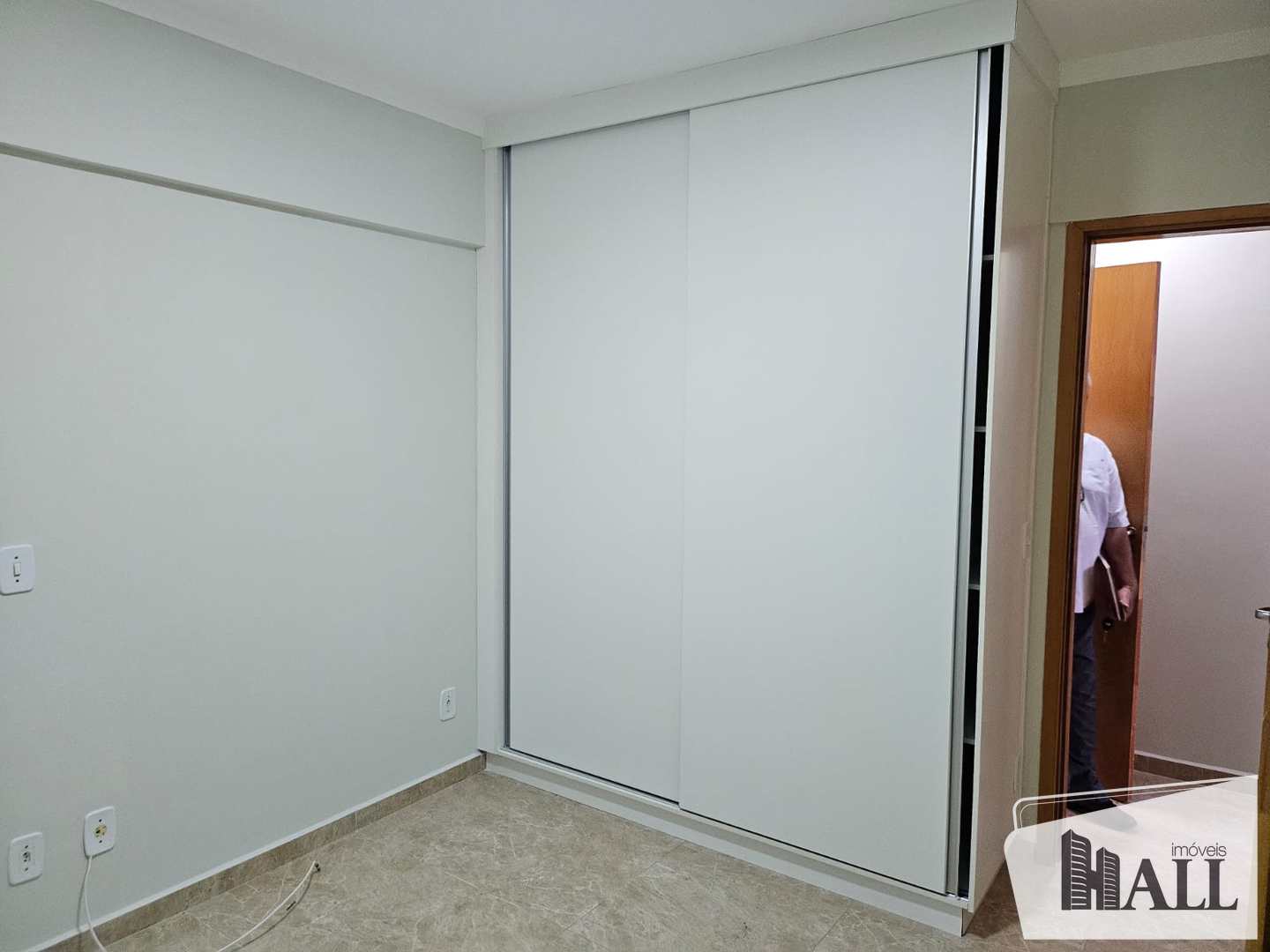 Apartamento à venda com 2 quartos, 70m² - Foto 6