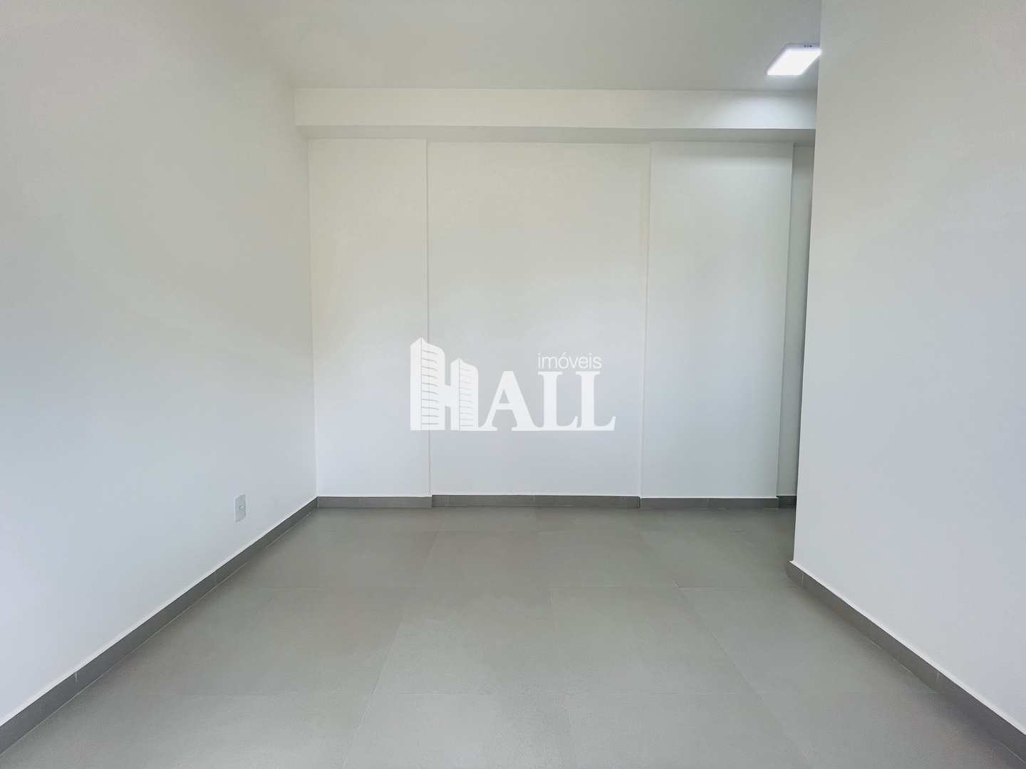 Apartamento à venda com 2 quartos, 60m² - Foto 11