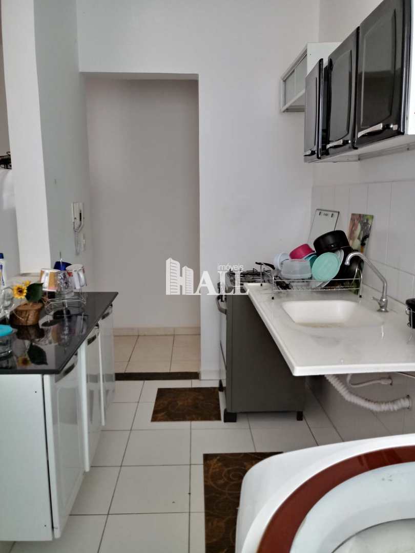 Apartamento à venda com 2 quartos, 42m² - Foto 3