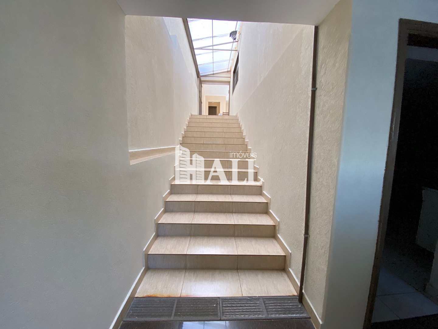 Casa à venda com 3 quartos, 253m² - Foto 16