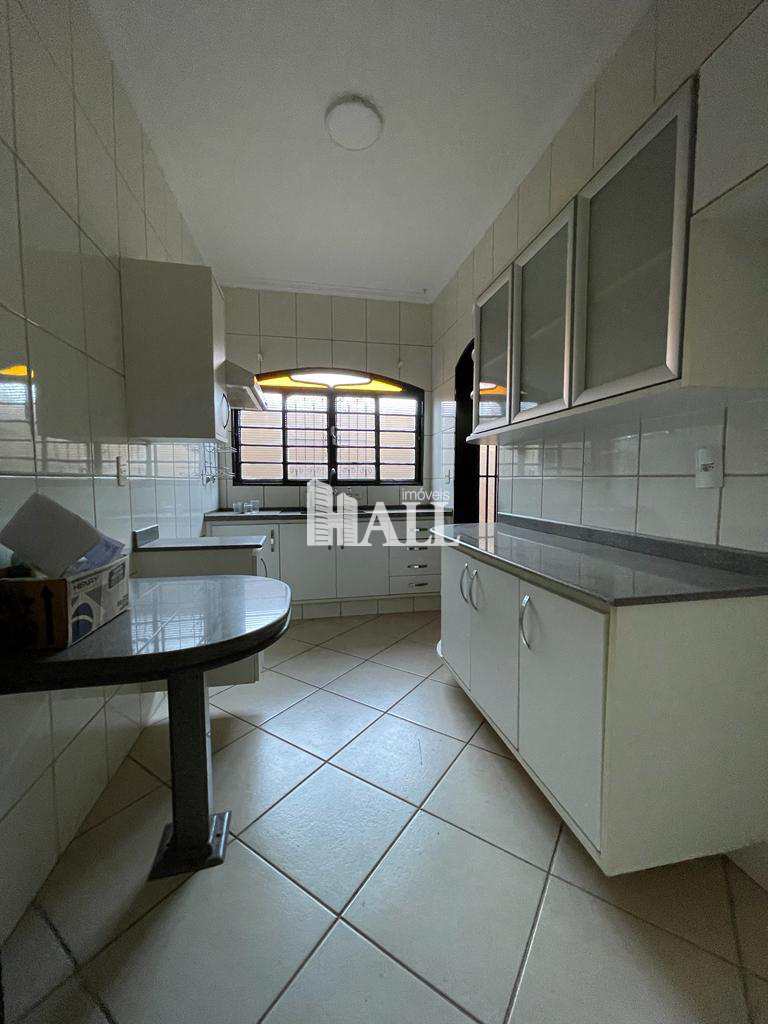 Casa à venda com 3 quartos, 204m² - Foto 11