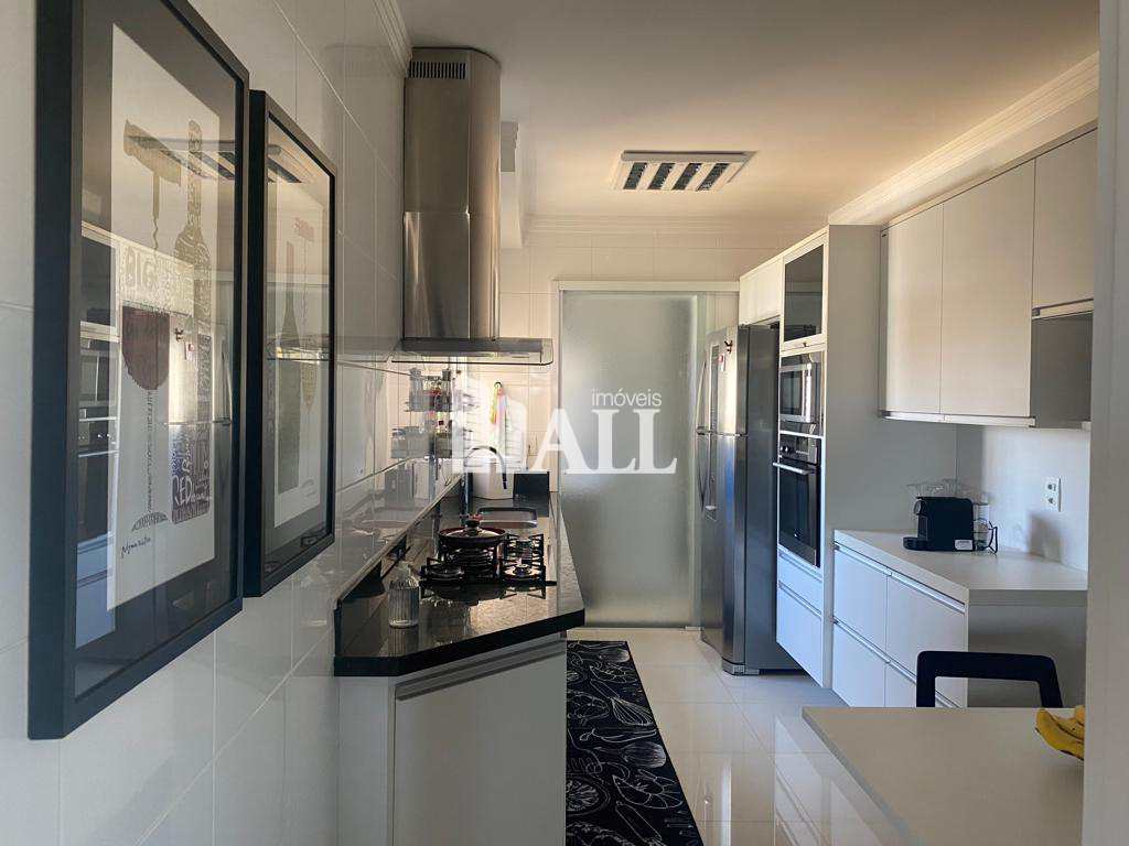 Apartamento à venda com 3 quartos, 125m² - Foto 11