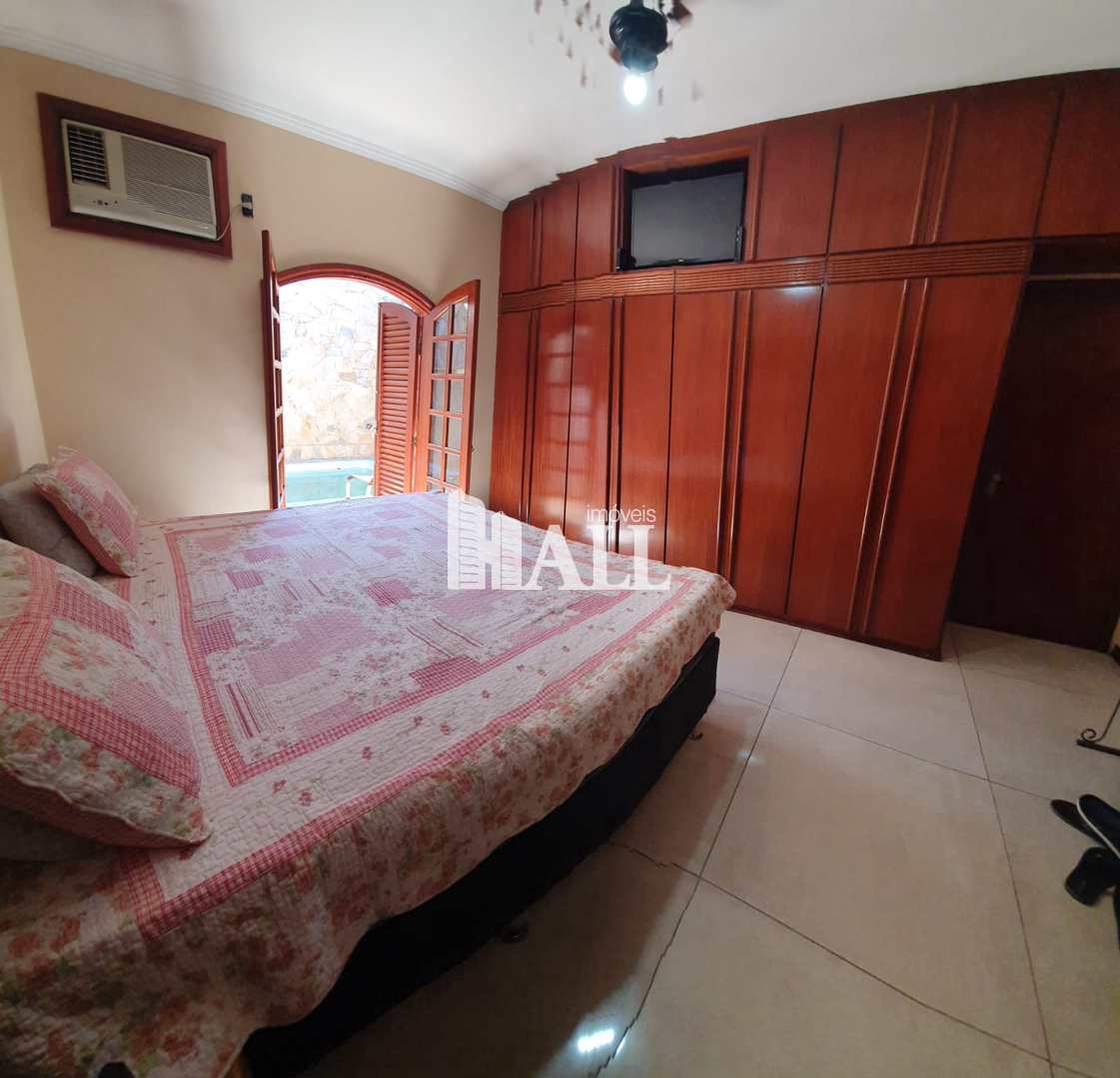 Casa à venda com 3 quartos, 270m² - Foto 16