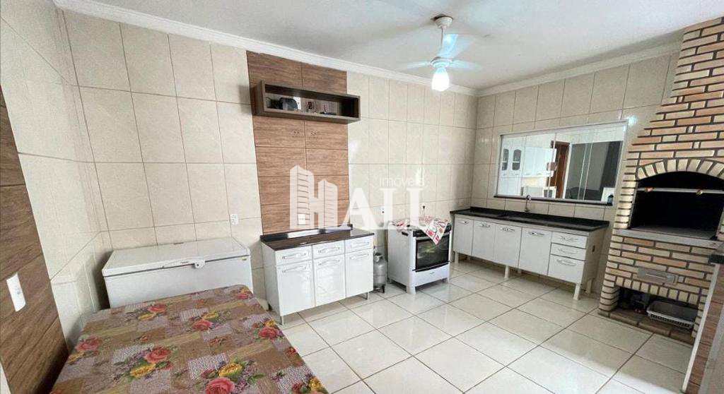 Casa à venda com 3 quartos, 175m² - Foto 3