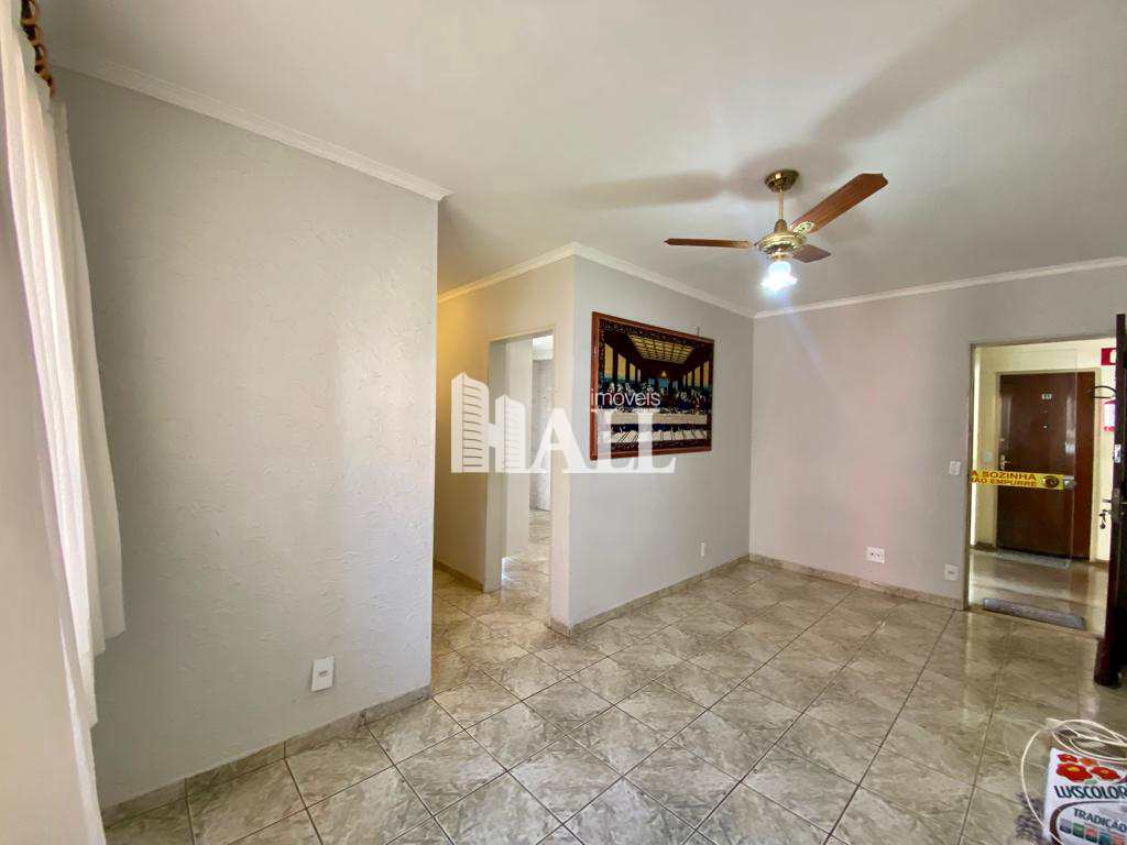 Apartamento à venda com 2 quartos, 75m² - Foto 1