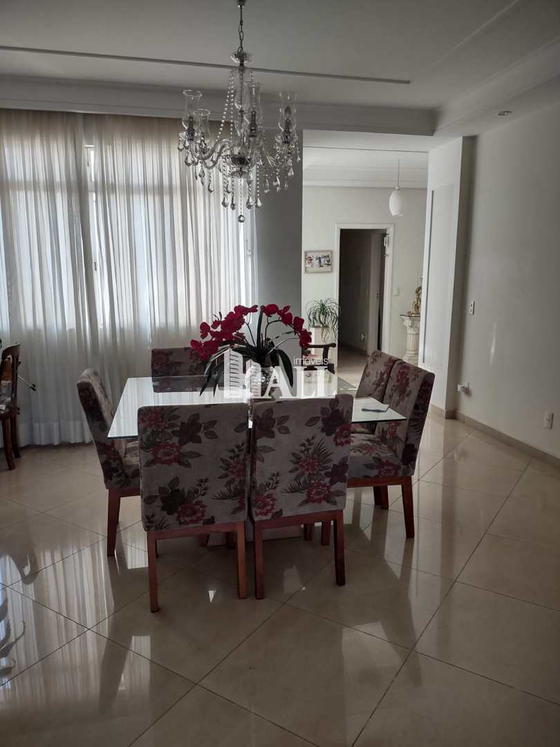 Apartamento à venda com 3 quartos, 200m² - Foto 3