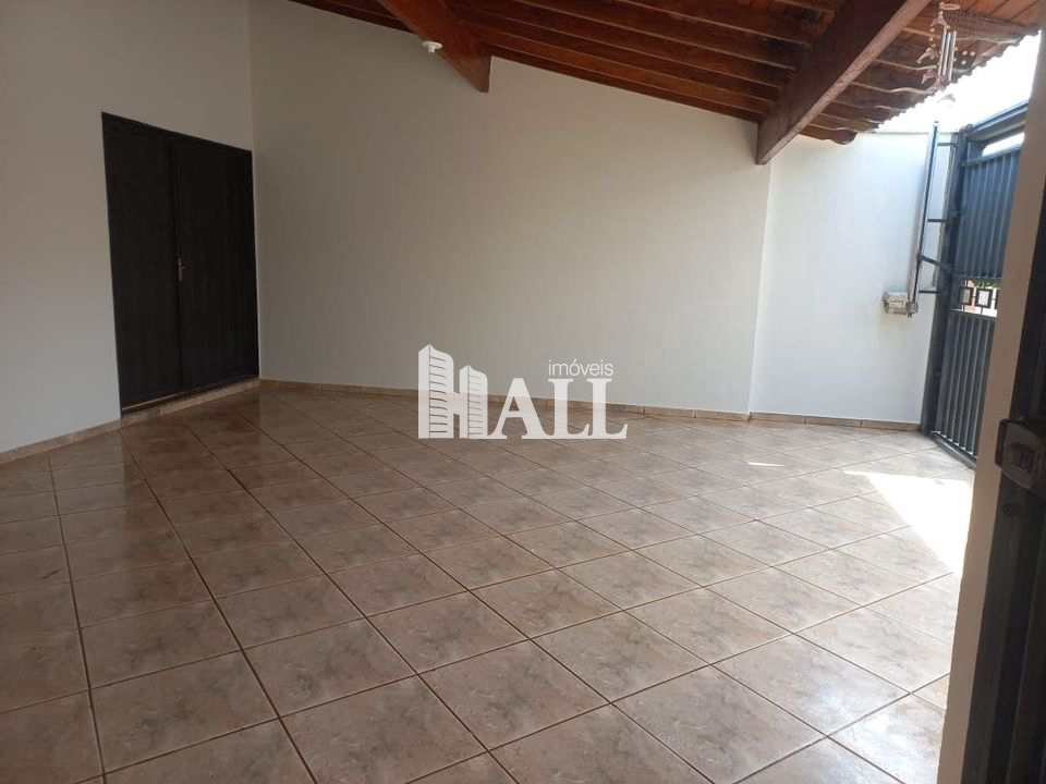 Casa à venda com 4 quartos, 190m² - Foto 1