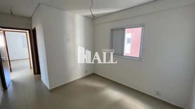 Apartamento à venda com 2 quartos, 76m² - Foto 3