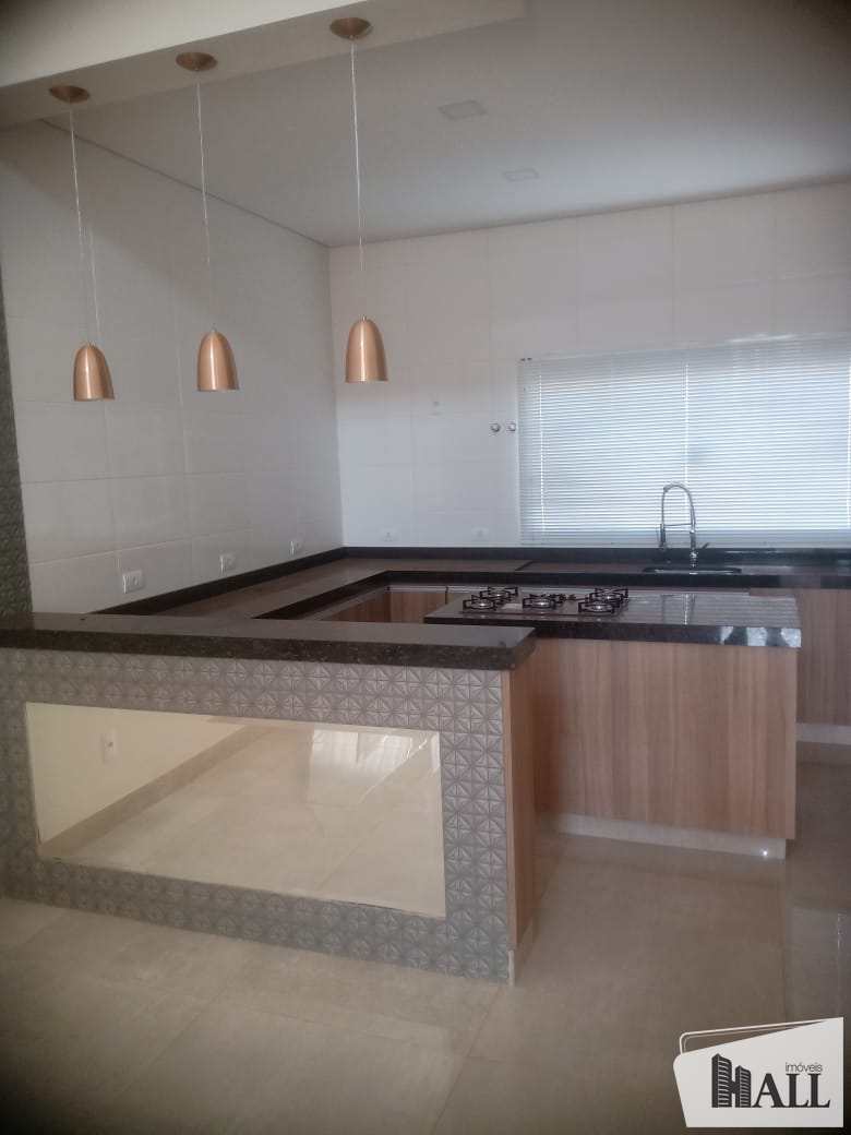 Casa à venda com 3 quartos, 120m² - Foto 3