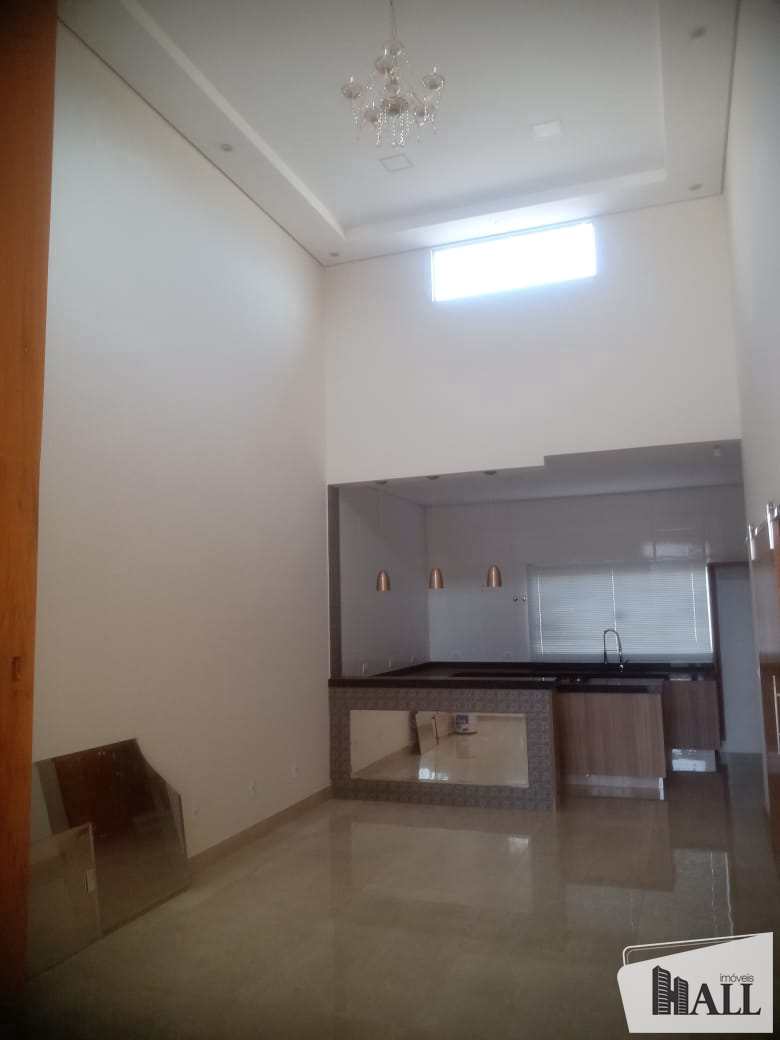 Casa à venda com 3 quartos, 120m² - Foto 4