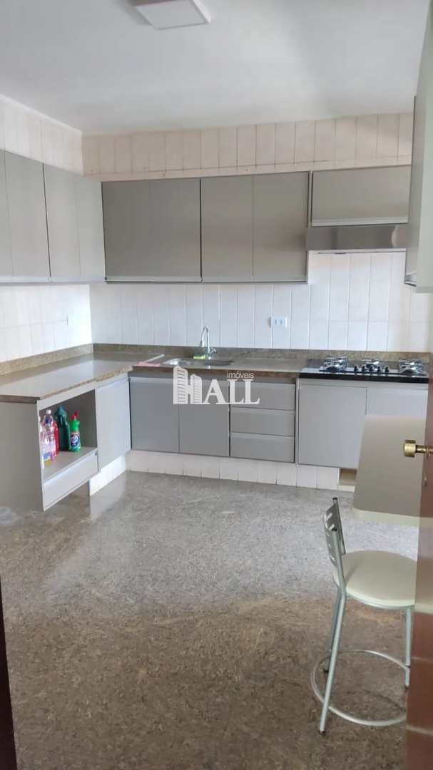 Apartamento à venda com 4 quartos, 150m² - Foto 4