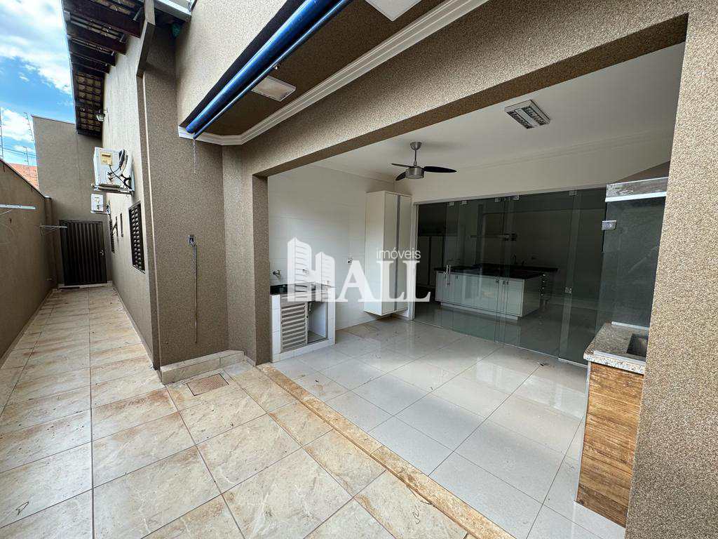 Casa à venda com 3 quartos, 210m² - Foto 9