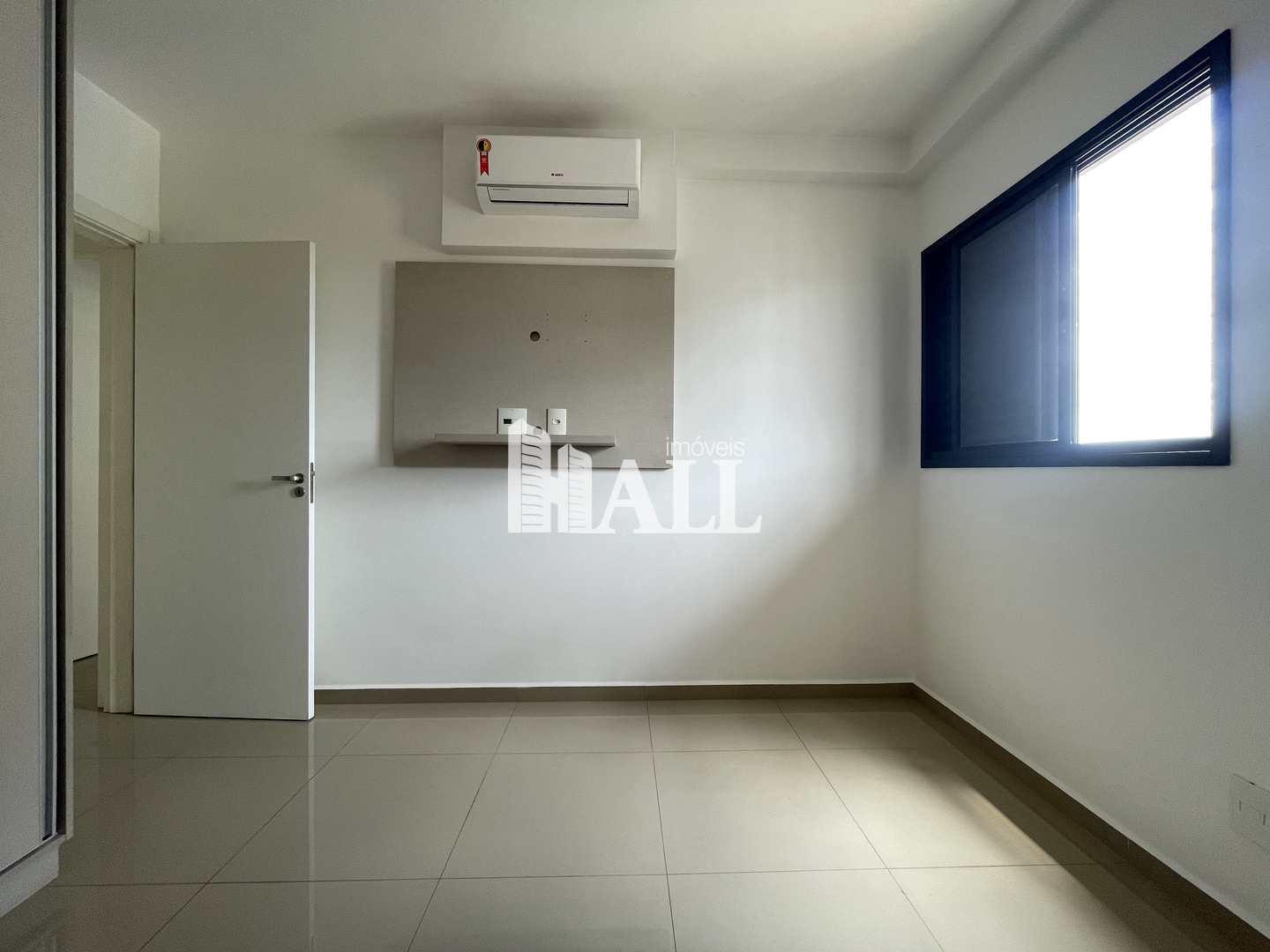 Apartamento à venda com 2 quartos, 73m² - Foto 4