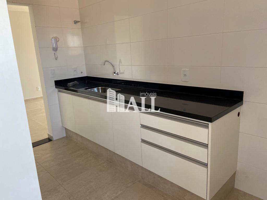 Apartamento à venda com 2 quartos, 72m² - Foto 2