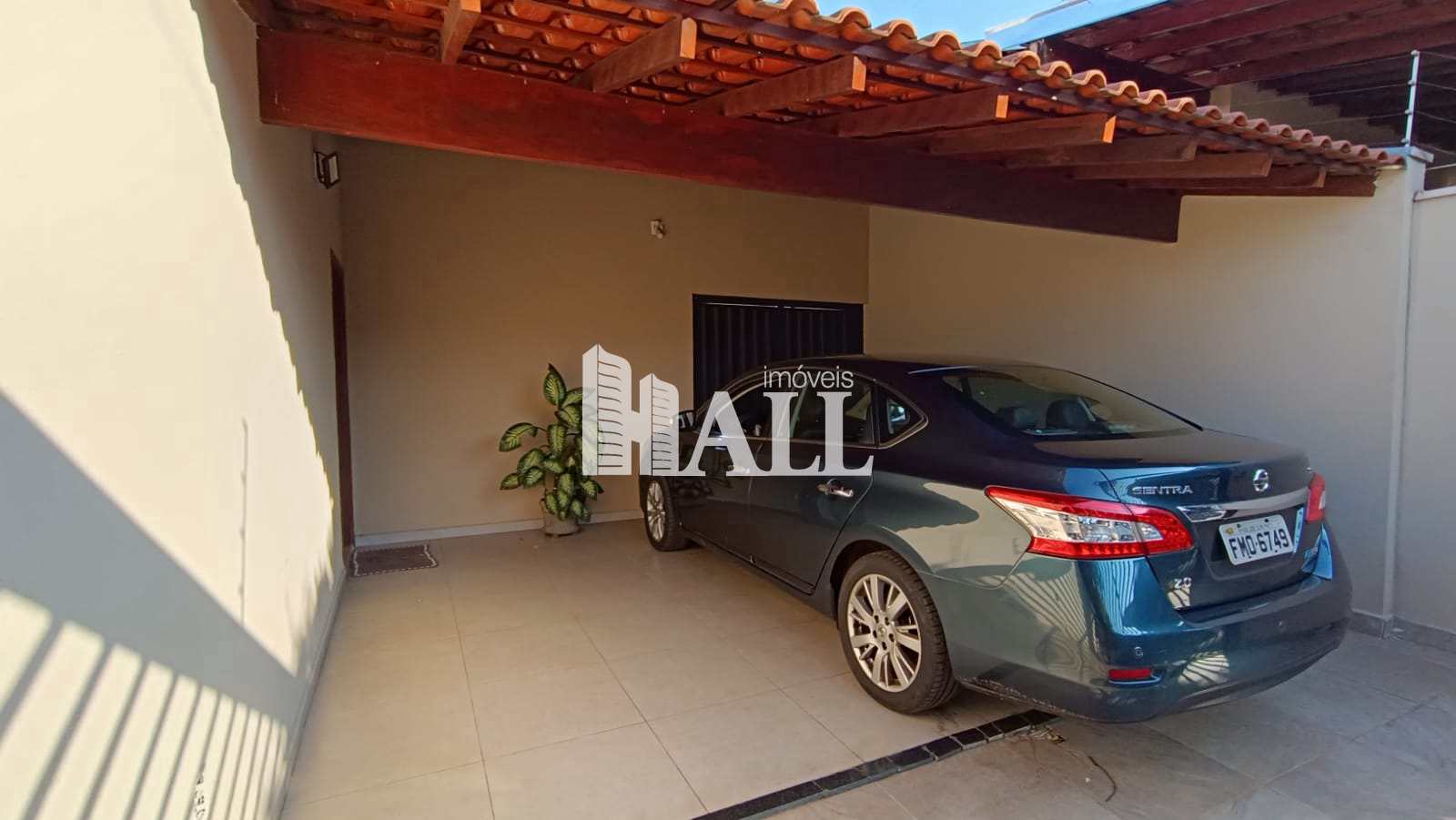 Casa à venda com 3 quartos, 130m² - Foto 1