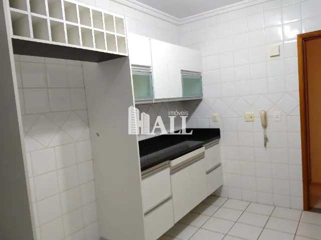 Apartamento à venda com 3 quartos, 101m² - Foto 2