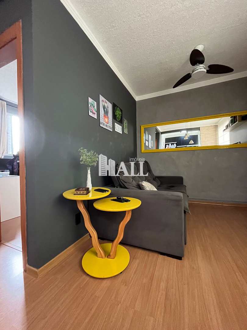 Apartamento à venda com 2 quartos, 45m² - Foto 2