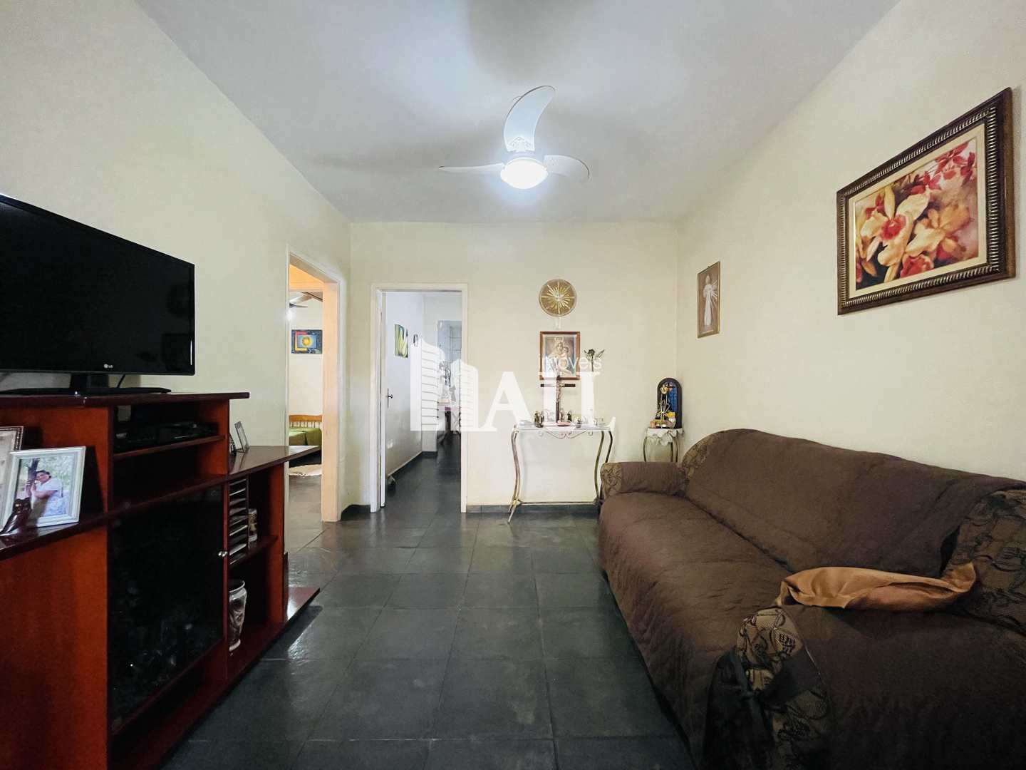 Casa à venda com 3 quartos, 121m² - Foto 1