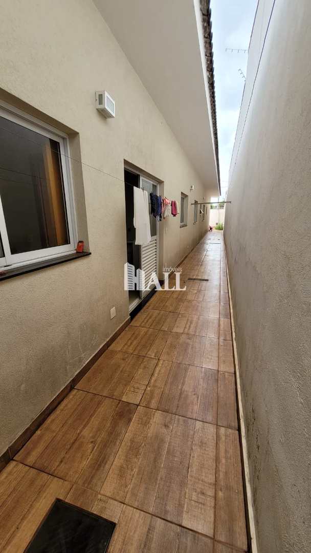 Casa à venda com 3 quartos, 244m² - Foto 20