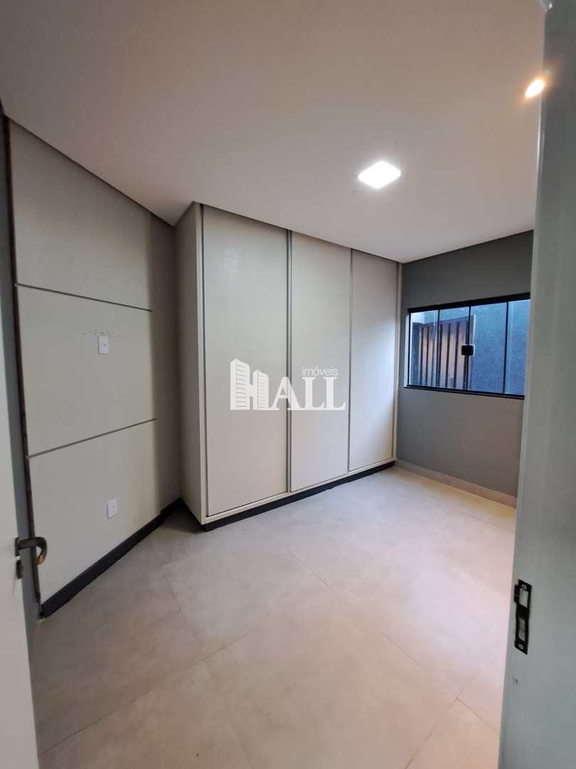 Casa à venda com 3 quartos, 200m² - Foto 37