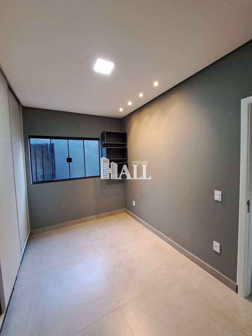 Casa à venda com 3 quartos, 200m² - Foto 25