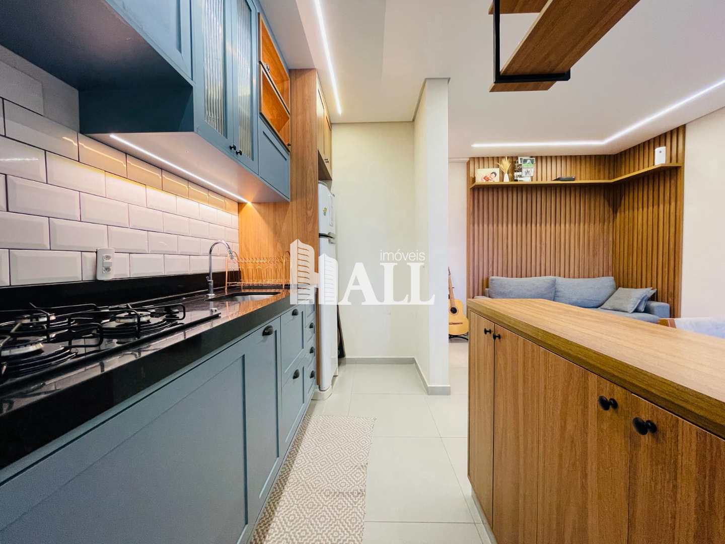 Apartamento à venda com 2 quartos, 62m² - Foto 1