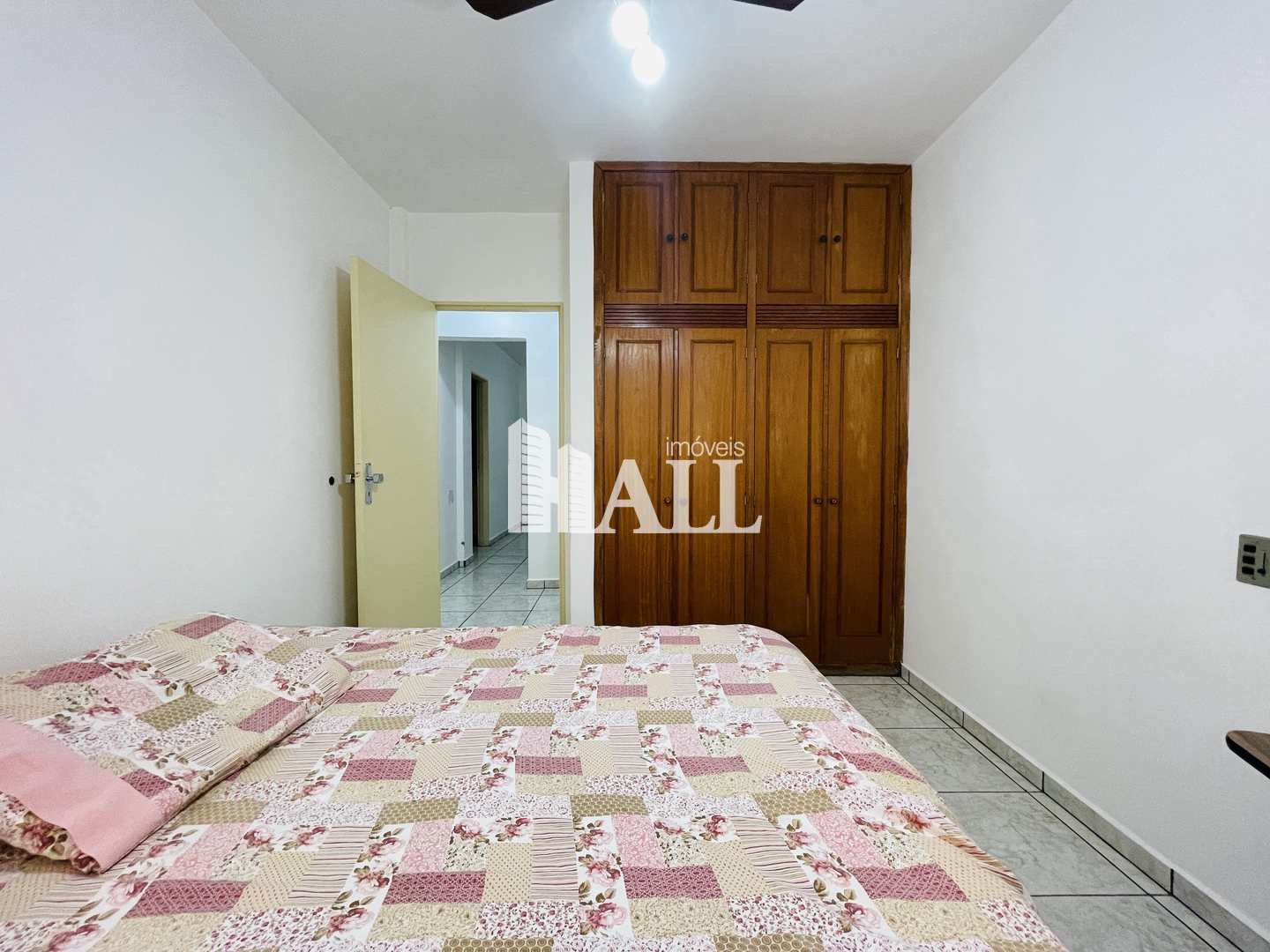 Apartamento à venda com 2 quartos, 70m² - Foto 10